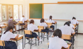 两个厢字三个心形打一成语的答案 两个厢字三个心形打一成语