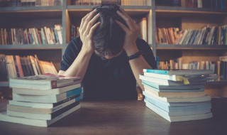 年少不更事的解释 年少不更事是什么意思