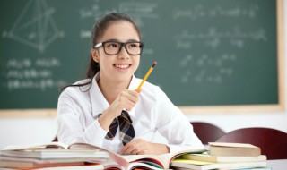 近月江楼听水韵下一句是什么 近月江楼听水韵下一句