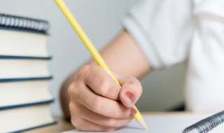 笔底春风的意思和造句是什么 笔底春风的意思和造句