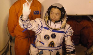 我国第一个进入太空的宇航员是谁 我国第一个上天的宇航员是谁