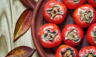 车厘子和柿子能不能一起吃 车厘子可以和柿子一起吃吗