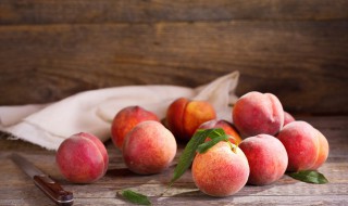 夏天吃桃子的好处 夏天吃桃子有什么好处