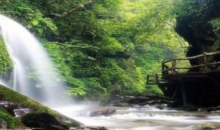 有关贵州亚木沟风景区简介 贵州亚木沟风景区介绍