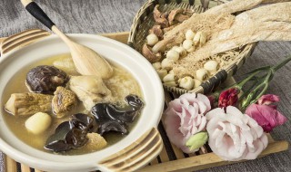 鲍鱼鸡汤的功效与作用是什么 鲍鱼鸡汤的功效与作用