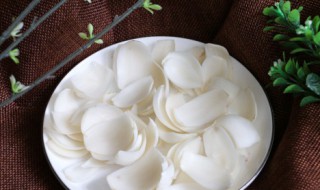 百合莲子银耳汤有什么功效 百合莲子银耳汤的功效