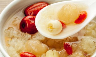 百合银耳莲子汤有什么好处 百合银耳莲子汤的功效与作用