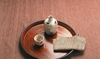 红枣酒有什么功效与作用 红枣酒的功效与作用