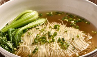 面条长虫子还能不能吃 面条长虫子还能吃吗