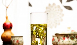 茶水浇花的好处与坏处有哪些 茶水浇花的好处和坏处