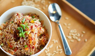 糙米饭的热量高吗 糙米饭热量