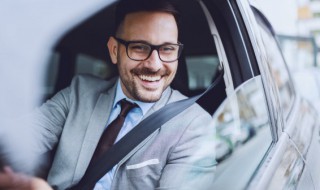 往油箱加水会怎么样 油箱放几升水可以吗