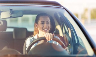 奥迪点烟器没反应 奥迪tt点烟器不亮怎么回事