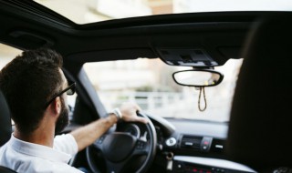 奥迪Q5经常第二天没电 新奥迪Q5车没电是怎么回事