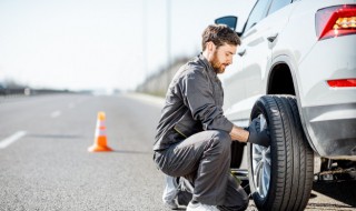 奥迪q5更换半轴外球笼套视频 奥迪a四半轴球笼套怎么更换