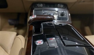 奥迪气囊盖更换教程 奥迪a8l气囊模块拆装步骤