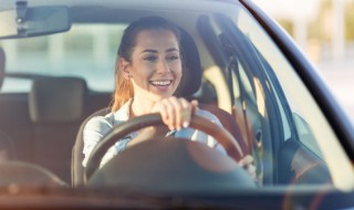 奥迪a4油箱在哪里打开 a4奥迪油箱在哪