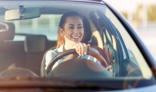 汽车刹车盘生锈怎么处理 如何防止刹车盘生锈