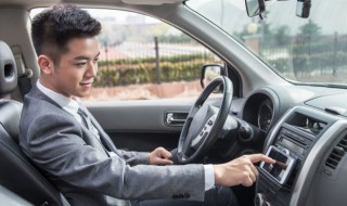 奥迪 后雨刮 奥迪后雨刮如何使用