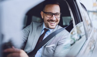 车上香水味很重 怎么去除 车香水味太浓怎么去除