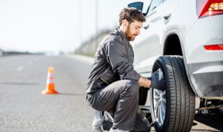 车轮毂上的水泥怎么去掉 轮毂上的水泥怎么清除