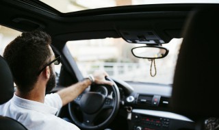 奥迪a6lepc灯亮是什么意思 奥迪a6leps灯亮是什么意思