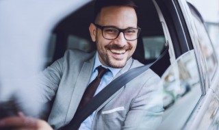 奥迪左右转弯补光是什么意思 奥迪左右转弯补光是什么意思