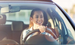 奥迪a4的灯怎么开 奥迪a4灯怎么启动