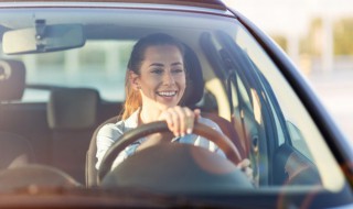 汽车上back按键是什么意思 奥迪车上的back按键是什么意思