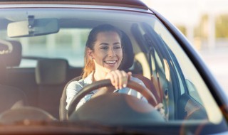 奥迪能手机开车门吗 怎么用手机开奥迪车门