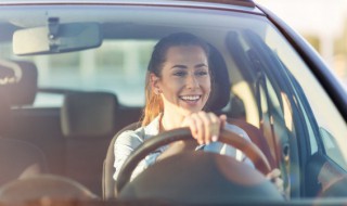 新款a7尾翼怎么开启 奥迪a7尾翼怎么关闭