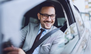 奥迪a4l车机系统怎么用 奥迪a4如何连接车载系统