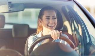 奥迪q7机油尺刻度 奥迪q7机油尺位置怎么看