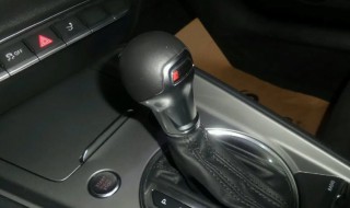 奥迪tt副驾驶门打不开 奥迪tt挡位挂不进怎么回事