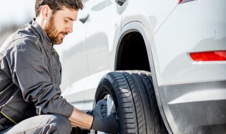 轿车表面有凹痕要怎么处理 车子轻微凹痕怎么处理