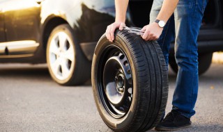 轮胎怎样洗才干净 轮胎清洗干净的方法