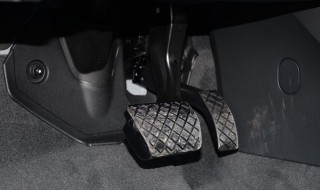 奥迪A3是什么意思 奥迪a3三个踏板是什么意思