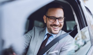 奥迪a8开门就灭火在哪里设置 奥迪a8如何设置开门熄火