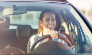 奥迪怎么挂空挡 奥迪q8如何挂空挡