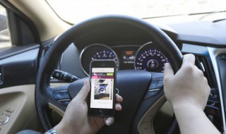 奥迪空气滤怎么换 奥迪空滤如何更换