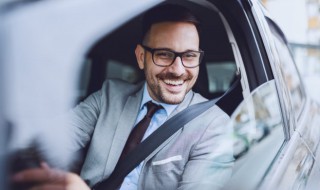 奥迪q5换水箱要拆哪些 奥迪q5换水箱怎么排空