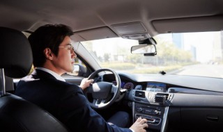 十字路口红绿灯注意事项详解 十字路口红绿灯注意事项