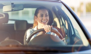 女生自己如何开车 女生自己怎么开车