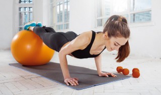 关于练瑜伽的句子 适合发朋友圈练瑜伽句子