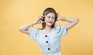 许冠杰梨涡浅笑歌词 梨涡浅笑歌词