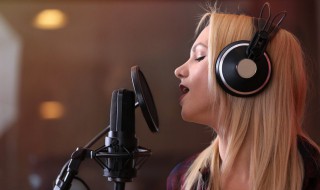 愿做菩萨那朵莲歌曲介绍 愿做菩萨那朵莲的歌词