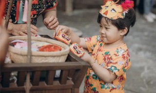 宝宝端午节应该佩戴什么 端午节儿童带什么