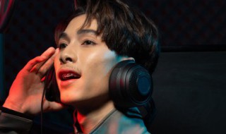 斋啡歌曲什么意思 斋啡歌词