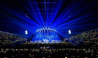 毛宁演唱的晚秋歌词 晚秋歌词毛宁