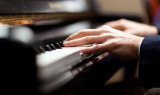 卡门歌曲简介 卡门歌词